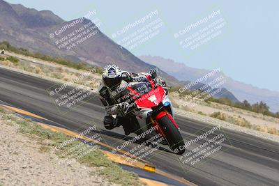 media/Mar-10-2024-SoCal Trackdays (Sun) [[6228d7c590]]/12-Turn 14 Inside (145pm)/